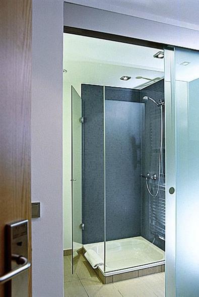 Overnight Tagungshotel Im Abz Kerpen  Oda fotoğraf